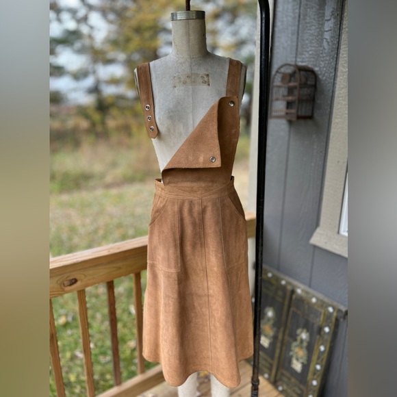 California Leather Works Suede Jumper - Picture 6 of 11